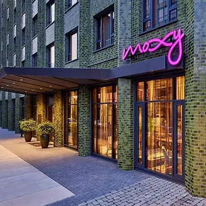 Отель Moxy Muelheim