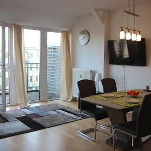  Apartment Am Fluss/park Deutschland