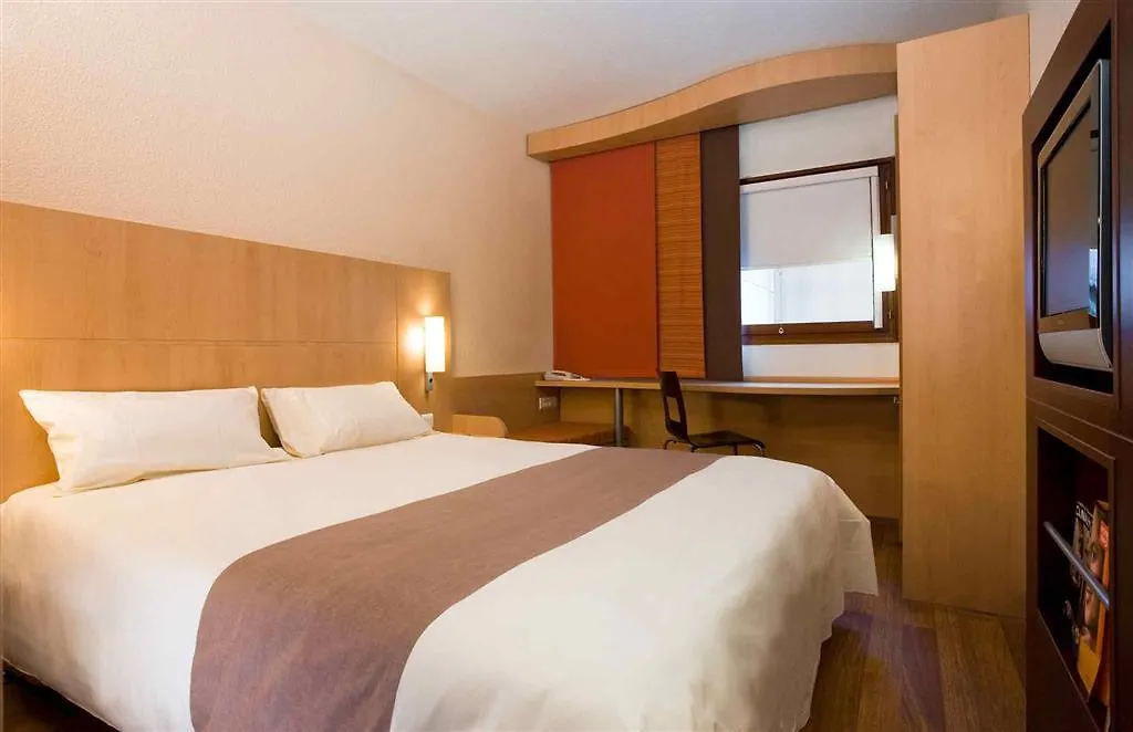 Ibis Hotel Muenchen City West